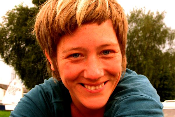 Feuerkünstlerin Jennie Zimmermann