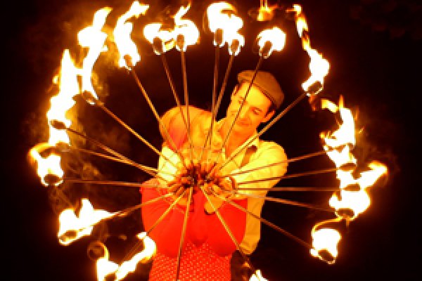 Swingfire - Trailer - Die Feuershow mit Swing und Charme
